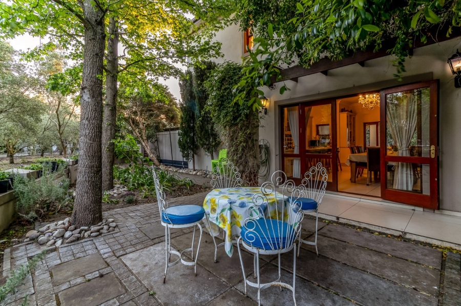 5 Bedroom Property for Sale in Val De Vie Estate Western Cape